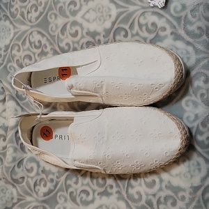 Nwt women's Esprit Elena eyelet slip ons size 11